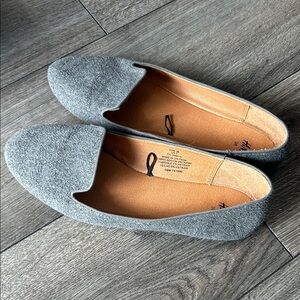 H&M Women's Gray Flats